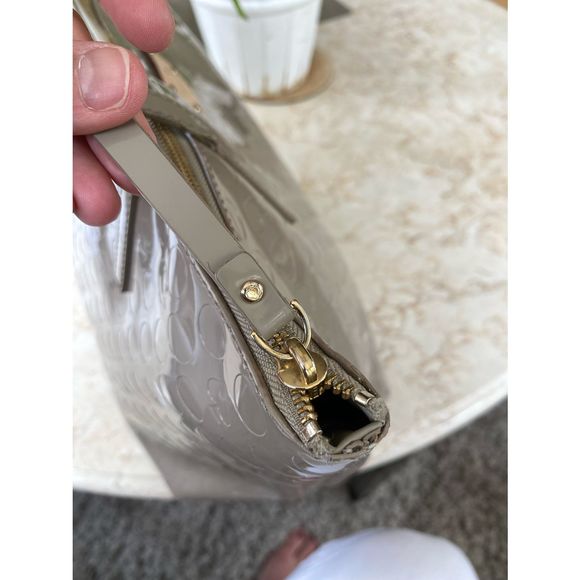 Kate Spade patent leather tote handbag- beige - tan - Picture 13 of 16